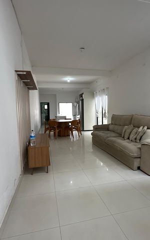 Casa à venda com 143m², 1 quarto e 4 vagas Casa à venda com 143m², 1 quarto e 4 vagasSala