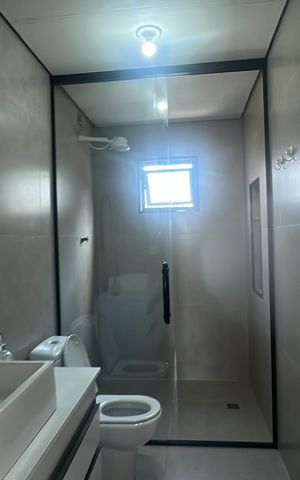 Casa à venda com 143m², 1 quarto e 4 vagas Casa à venda com 143m², 1 quarto e 4 vagasBanheiro da Suíte
