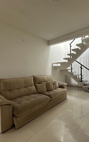 Casa à venda com 143m², 1 quarto e 4 vagas Casa à venda com 143m², 1 quarto e 4 vagasSala