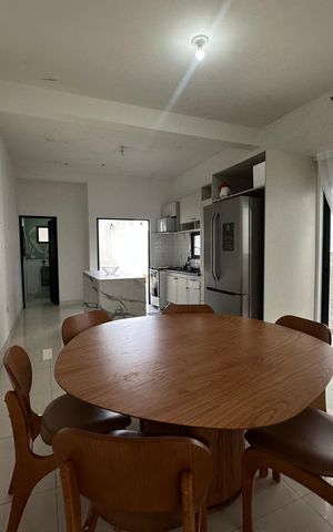Casa à venda com 143m², 1 quarto e 4 vagas Casa à venda com 143m², 1 quarto e 4 vagasSala de Jantar