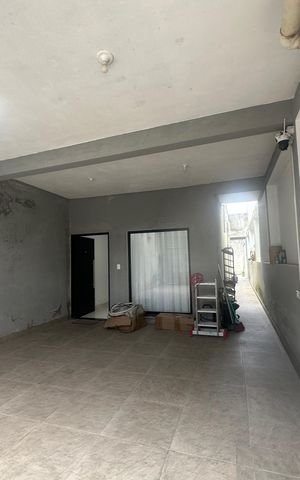Casa à venda com 143m², 1 quarto e 4 vagas Casa à venda com 143m², 1 quarto e 4 vagasGaragem