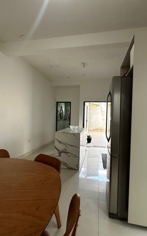 Casa à venda com 143m², 1 quarto e 4 vagas Casa à venda com 143m², 1 quarto e 4 vagasSala de Jantar