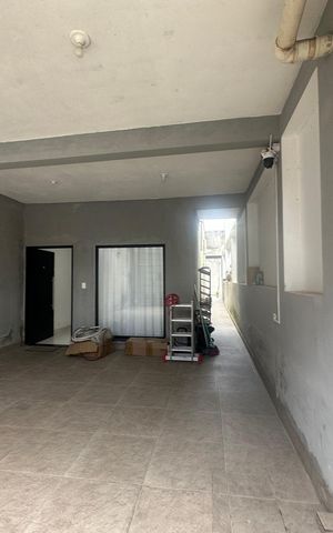 Casa à venda com 143m², 1 quarto e 4 vagas Casa à venda com 143m², 1 quarto e 4 vagasGaragem