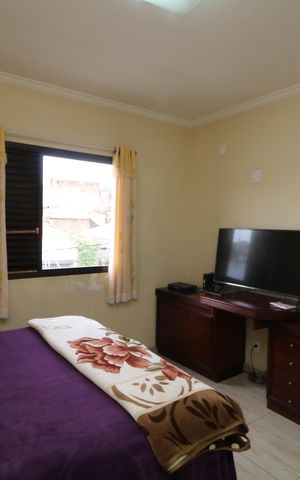 Casa para alugar com 186m², 3 quartos e 2 vagasSuíte