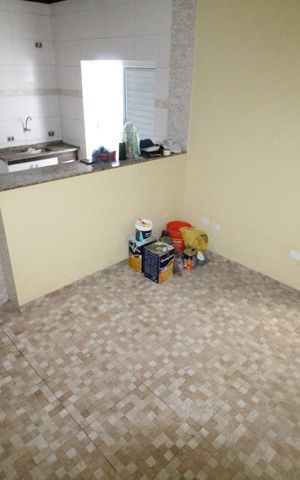 Casa para alugar com 96m², 2 quartos e 2 vagasSala