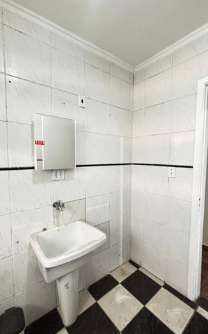 Casa para alugar com 55m², 3 quartos e 1 vagaCasa1 - Banheiro