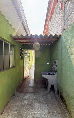 Casa para alugar com 55m², 3 quartos e 1 vagaQuintal