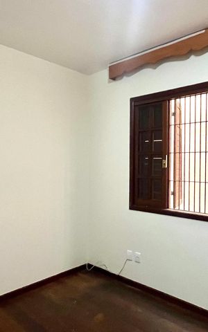 Casa à venda com 450m², 3 quartos e 2 vagas