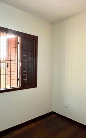 Casa à venda com 450m², 3 quartos e 2 vagas