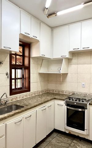 Casa à venda com 450m², 3 quartos e 2 vagas