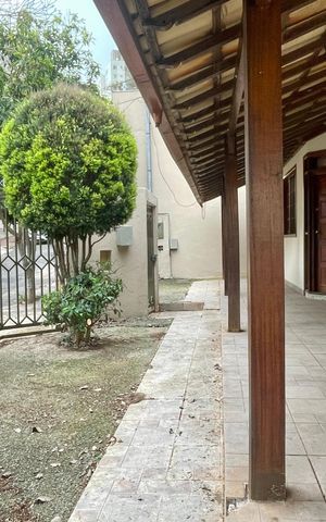 Casa à venda com 450m², 3 quartos e 2 vagas
