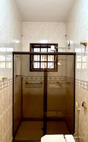 Casa à venda com 450m², 3 quartos e 2 vagas