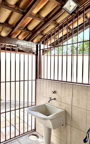 Casa à venda com 450m², 3 quartos e 2 vagas