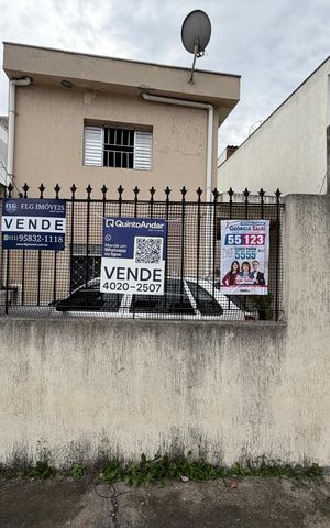 Casa à venda com 109m², 1 quarto e 2 vagasFachada