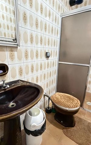 Casa à venda com 109m², 1 quarto e 2 vagasBanheiro