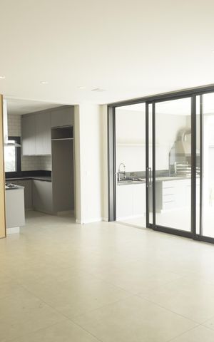 Casa de condomínio à venda com 364m², 4 quartos e 6 vagasSala de Estar