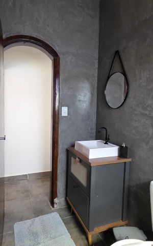 Casa para alugar com 80m², 2 quartos e 2 vagas Casa para alugar com 80m², 2 quartos e 2 vagasBanheiro