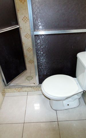 Apartamento para alugar com 50m², 2 quartos e sem vagaBanheiro