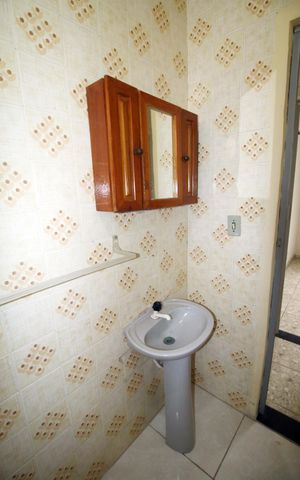 Apartamento para alugar com 50m², 2 quartos e sem vagaBanheiro