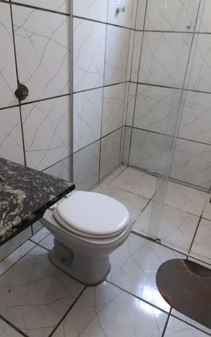 Casa para alugar com 250m², 2 quartos e 4 vagasBanheiro Social