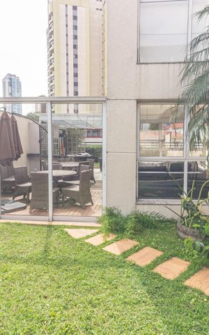 Apartamento à venda com 148m², 3 quartos e 3 vagas Apartamento à venda com 148m², 3 quartos e 3 vagasÁrea comum - Churrasqueira