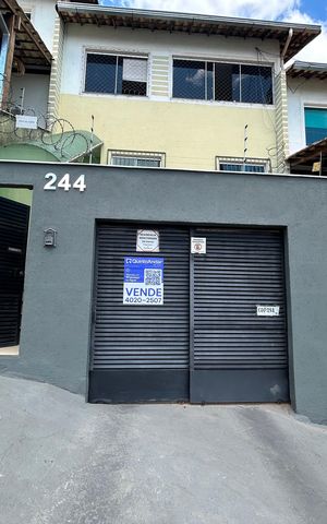 Casa à venda com 125m², 3 quartos e 2 vagas