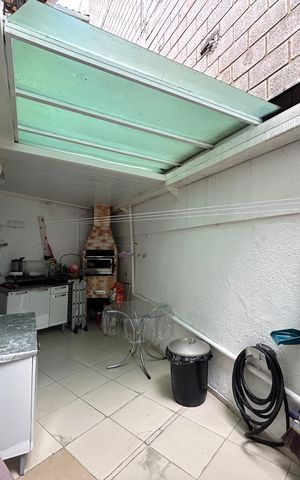 Casa à venda com 125m², 3 quartos e 2 vagas