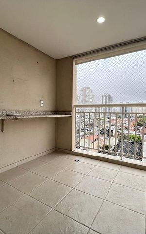 Apartamento à venda com 73m², 3 quartos e 1 vaga Apartamento à venda com 73m², 3 quartos e 1 vagaVaranda