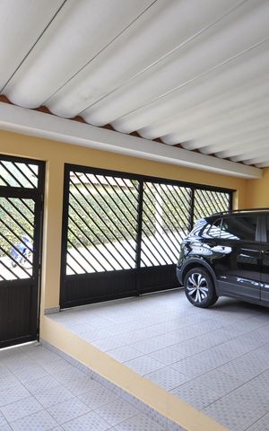 Casa à venda com 172m², 4 quartos e 3 vagasGaragem
