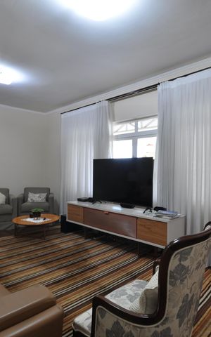 Casa à venda com 172m², 4 quartos e 3 vagasSala