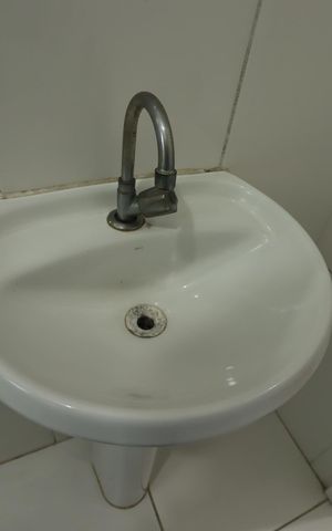 Apartamento para alugar com 56m², 2 quartos e sem vagaBanheiro - Pia