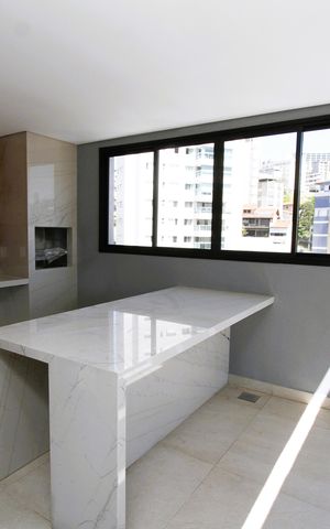 Apartamento para alugar com 260m², 4 quartos e 4 vagasCobertura