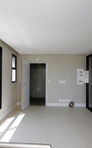 Apartamento para alugar com 260m², 4 quartos e 4 vagasCobertura