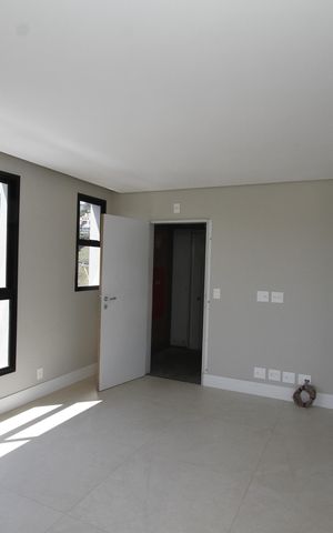 Apartamento para alugar com 260m², 4 quartos e 4 vagasCobertura