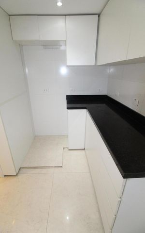 Apartamento para alugar com 65m², 2 quartos e 2 vagasCozinha