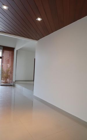 Casa para alugar com 320m², 4 quartos e 3 vagasSala