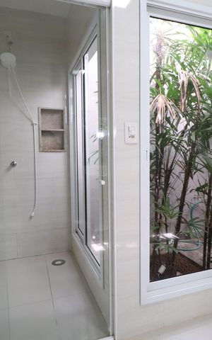 Casa para alugar com 320m², 4 quartos e 3 vagasBanheiro do Quarto 2