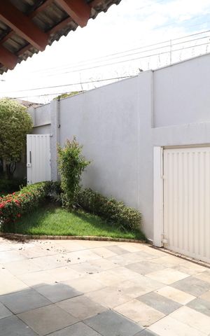 Casa para alugar com 320m², 4 quartos e 3 vagasGaragem