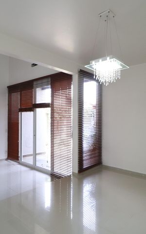 Casa para alugar com 320m², 4 quartos e 3 vagasSala