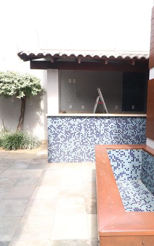 Casa para alugar com 320m², 4 quartos e 3 vagasÁrea externa