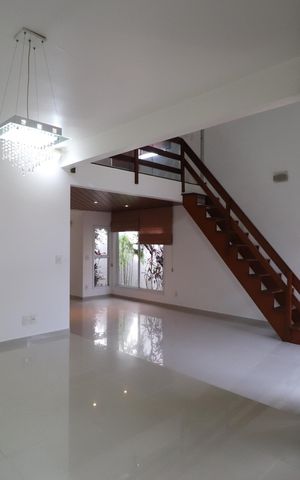 Casa para alugar com 320m², 4 quartos e 3 vagasSala