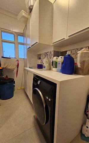 Apartamento à venda com 94m², 3 quartos e 2 vagas Apartamento à venda com 94m², 3 quartos e 2 vagasÁrea de serviço