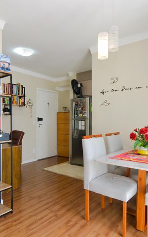 Apartamento à venda com 42m², 1 quarto e 1 vagaSala