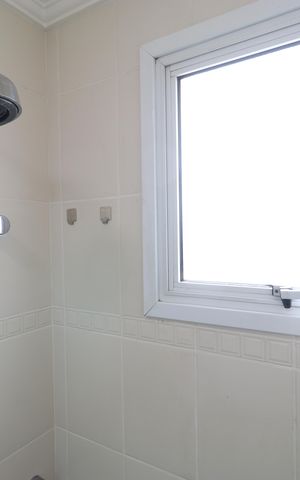 Apartamento à venda com 92m², 2 quartos e 2 vagasBanheiro da Suíte