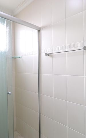 Apartamento à venda com 92m², 2 quartos e 2 vagasBanheiro da Suíte
