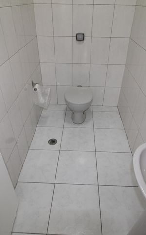Apartamento para alugar com 60m², 2 quartos e sem vagaBanheiro