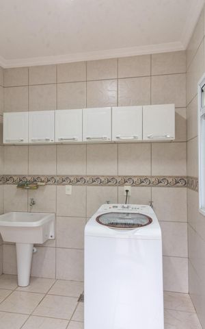 Casa à venda com 267m², 3 quartos e 2 vagasÁrea de Serviço
