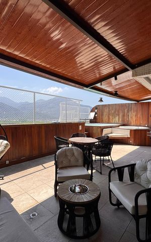 Apartamento à venda com 139m², 2 quartos e 2 vagas Apartamento à venda com 139m², 2 quartos e 2 vagasTerraço