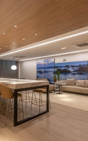 Apartamento à venda com 62m², 2 quartos e 2 vagas Apartamento à venda com 62m², 2 quartos e 2 vagasÁrea comum - Salão de festas