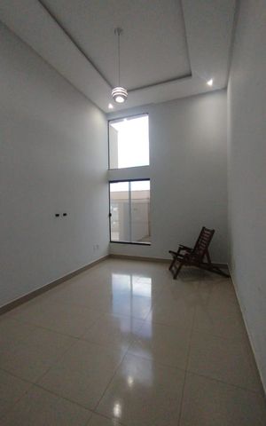 Casa para alugar com 150m², 3 quartos e 2 vagasSala